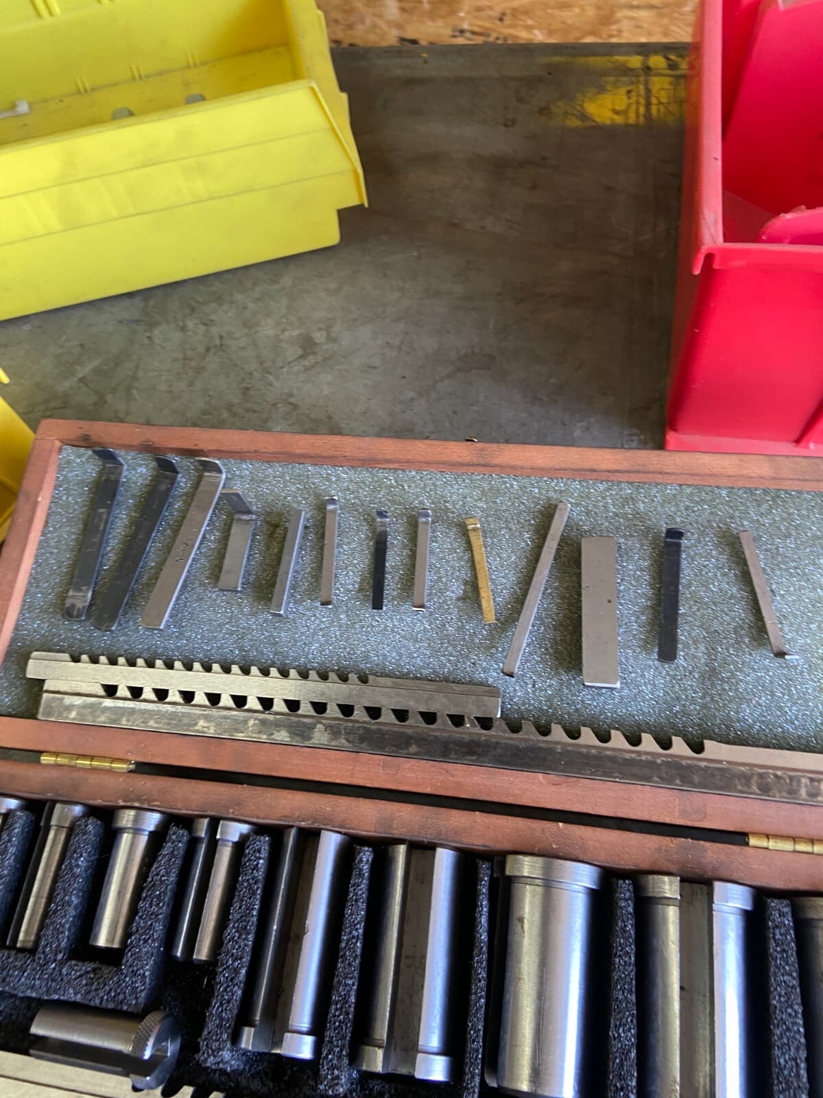 DUMONT MINUTEMAN NO 10 BROACH SET