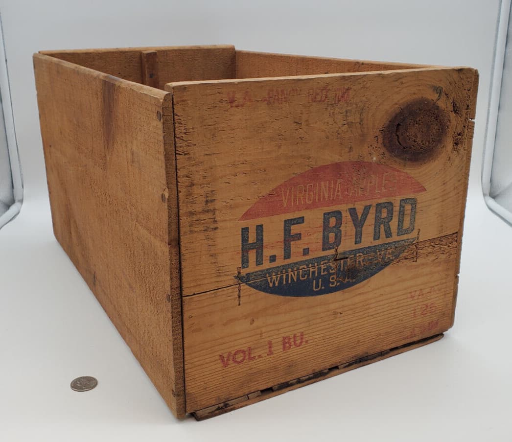 Vintage H.F. Byrd Virginia Apple Apples WOODEN CRATE WINCHESTER, VA USA