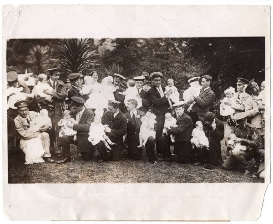 1916 Wounded British Jackies From Truro at Bartyin Baby Show Original News Photo