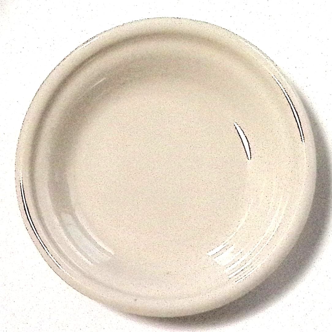 Longaberger Pottery Collector's Club Ivory mini pie plate 3 1/8" diameter USA