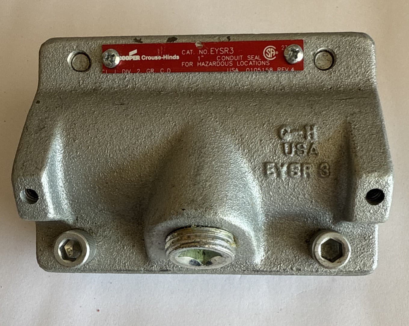 EATON EYSR3: 1" Crouse-Hinds Series EYSR Retrofit Sealing Fitting