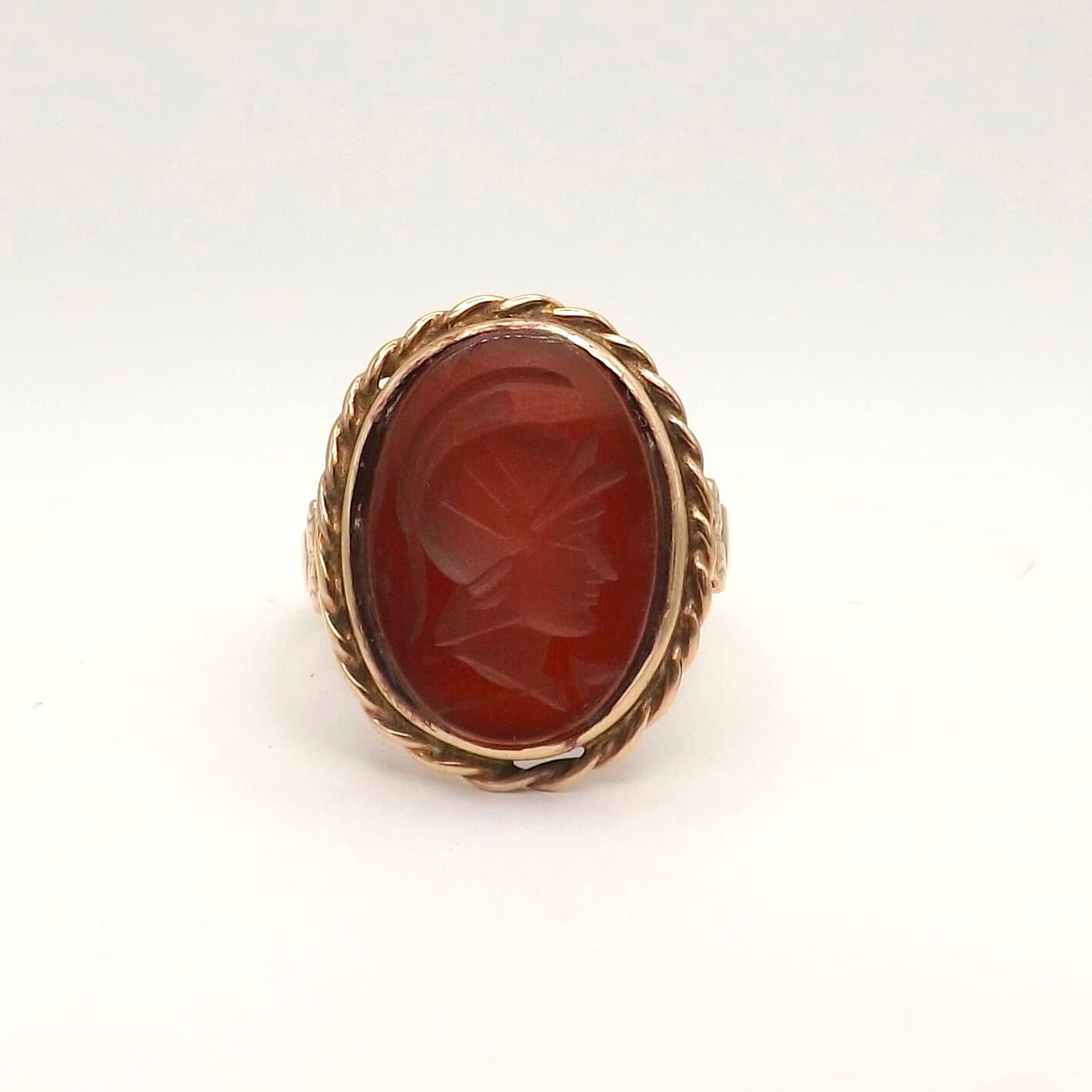 14k Gold Carved Carnelian Soldier Warrior Intaglio Ring Victorian Setting sz9