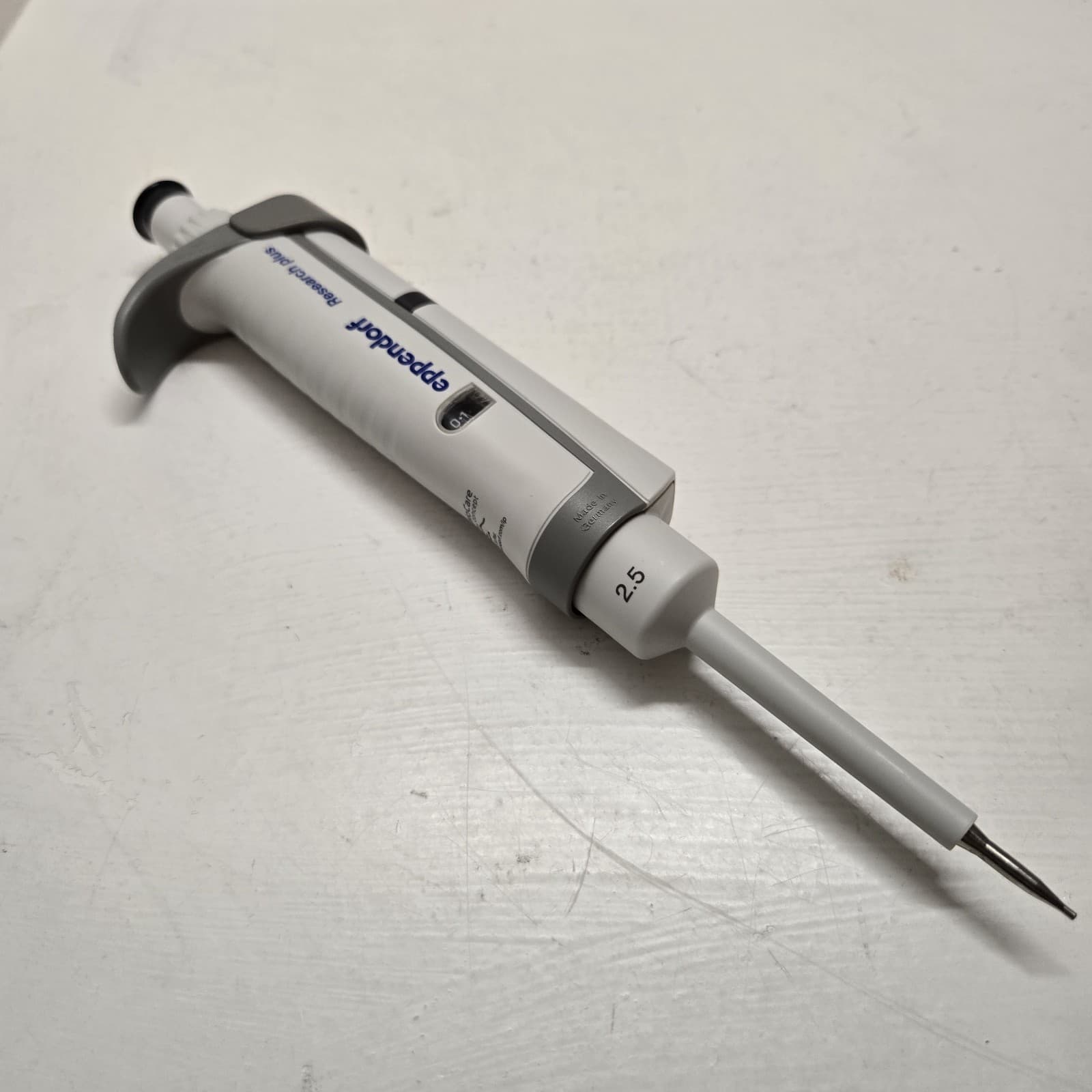 EP Research plus 2.5 Pipette, single-channel, variable 0.1 - 2.5ul