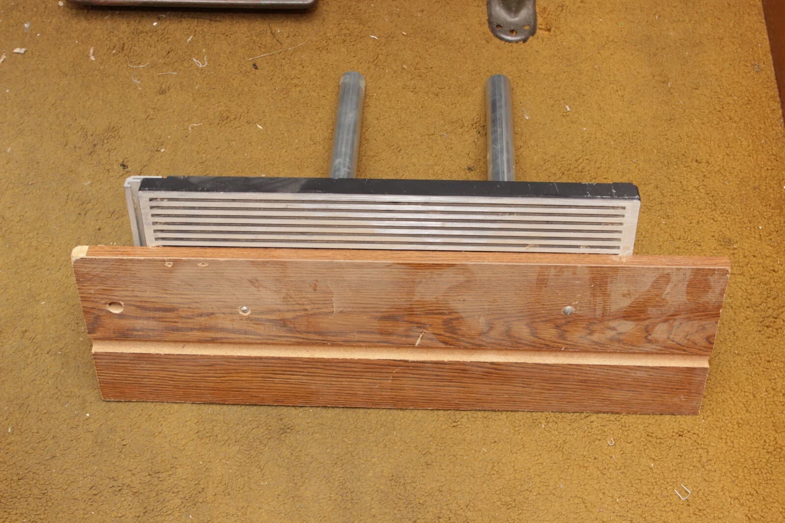 ShopSmith mystery extension table with 12in poles / base