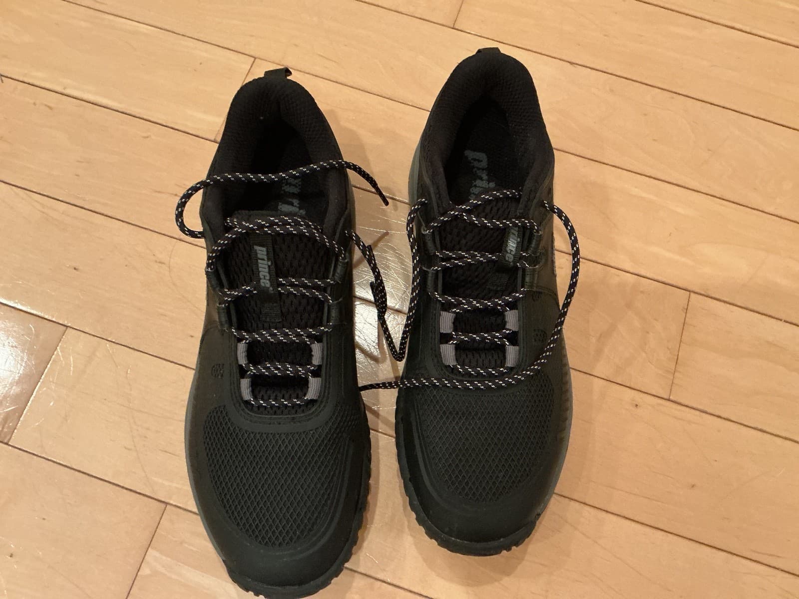 Prince mens tennis shoes (black 10.5) New