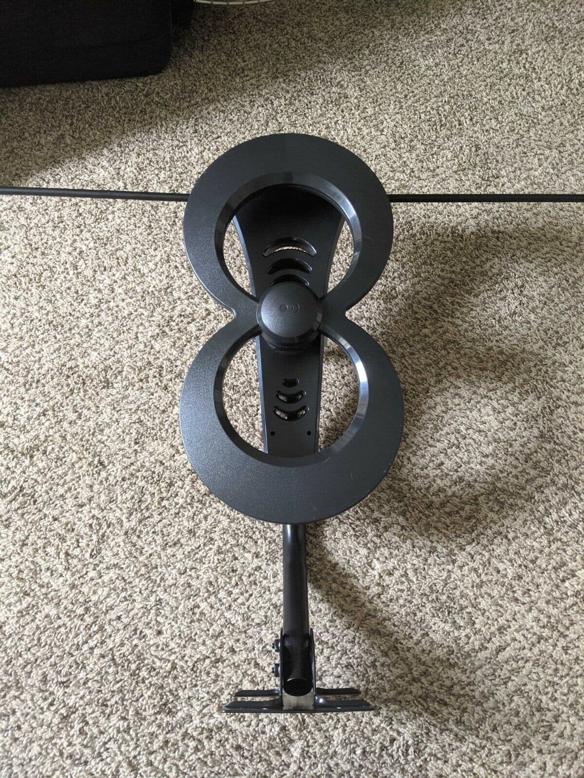 ClearStream 2MAX UHF/VHF Indoor/Outdoor HDTV Antenna with 20 inch Mast