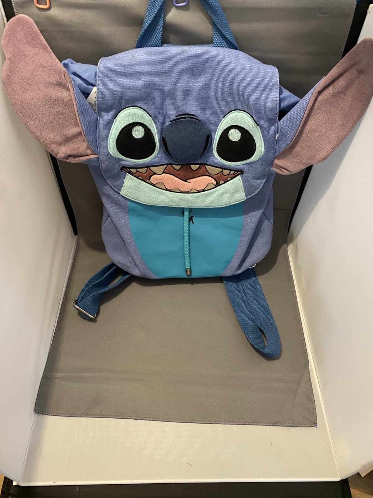 RARE DISNEY PARKS STITCH BACKPACK- Bucket Bag Talking Backpack No Sound