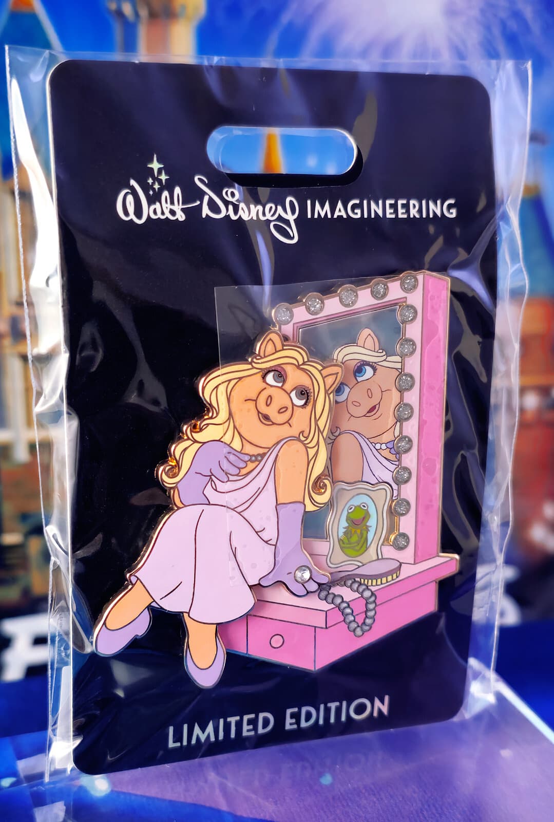Disney WDI Pin - Vanities Miss Piggy - LE 300 The Muppets Heroines