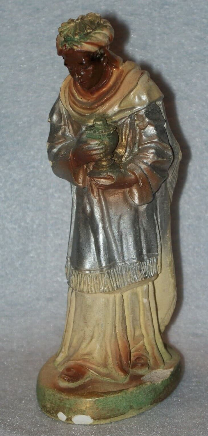 VINTAGE MID CENTURY CHALK 5 3/4" TALL WISE MAN KING CHRISTMAS NATIVITY FIGURINE