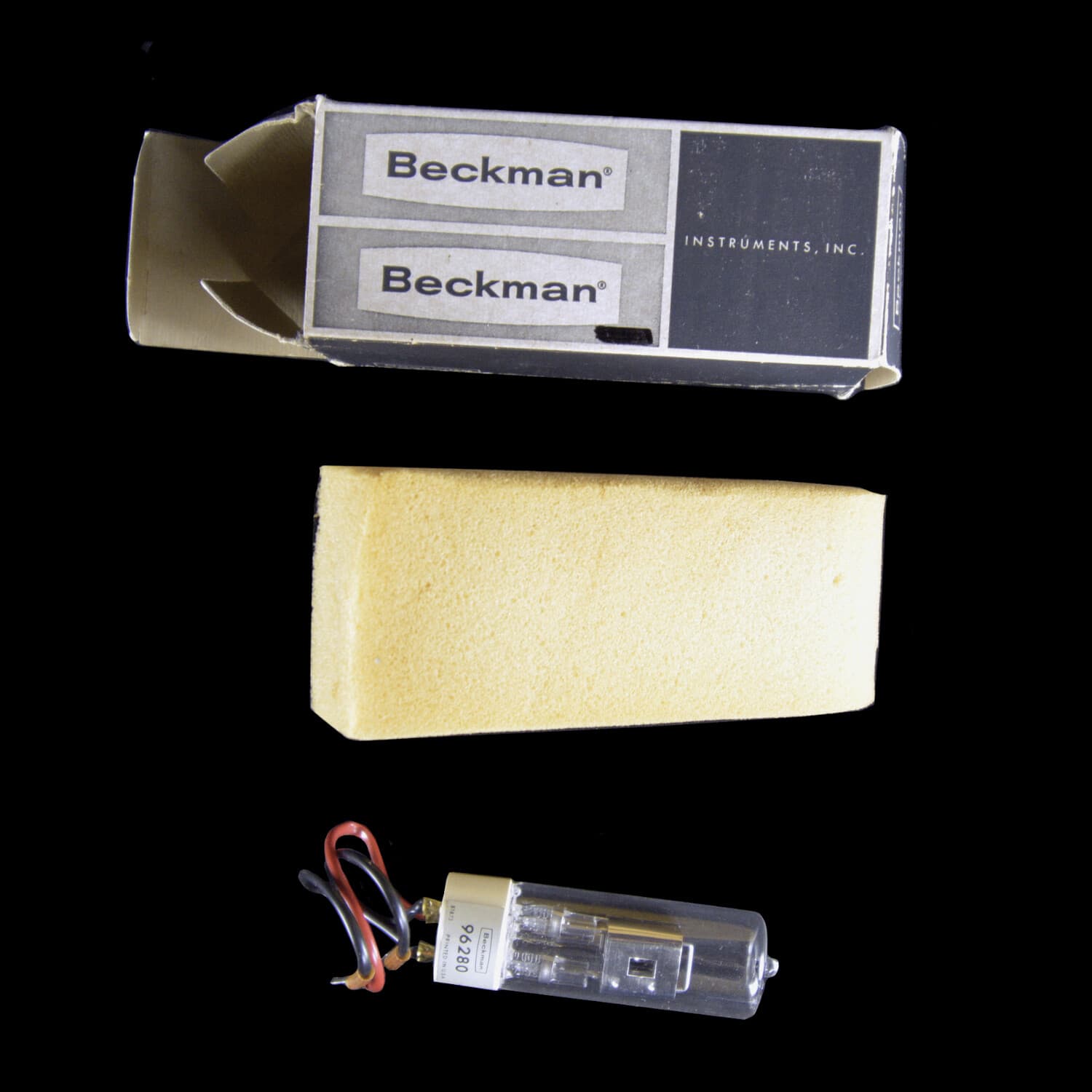 NEW! - Beckman 96280 Deuterium UV Spectrophotometer 3-wire Lamp